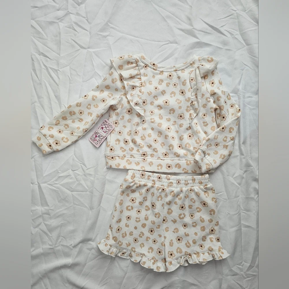 Btween Girls Cream Floral Ruffle Top & Shorts Set- Very Soft- NWT - Picture 9 of 10